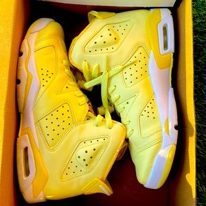 Air Jordan 6 Retro Dynamic Yellow Floral (GS)